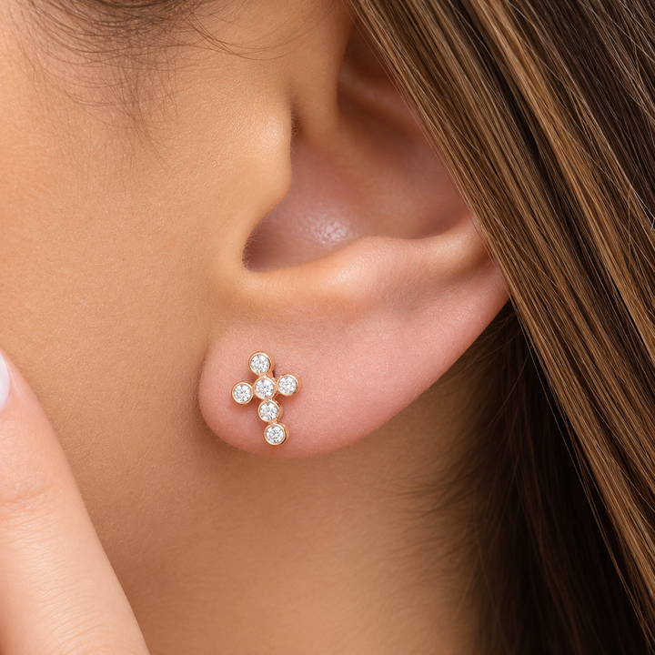 DIAMOND 18KT GOLD EARRING DE1P139